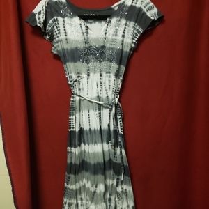 RXB- HIPPIE STYLE SUNDRESS W/SEWN FLOWERS/RHINSTONES & RUFFLE HEM /